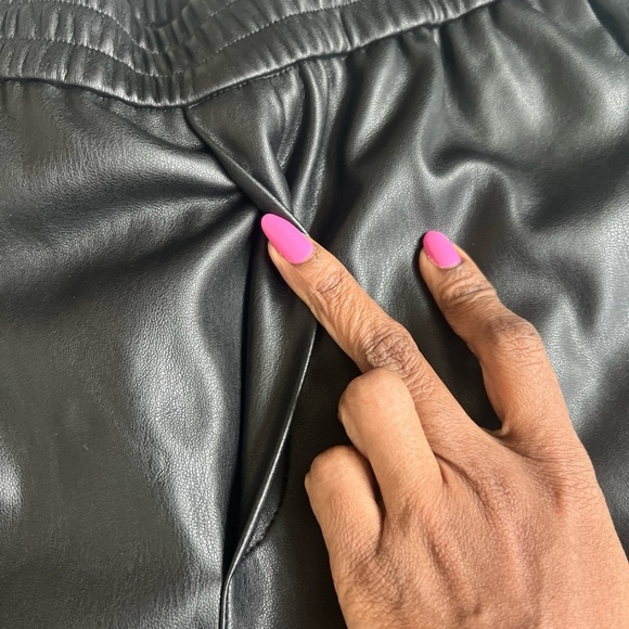 Zara Faux Leather Black No Zip/tie Pull-up Joggers With Side Pockets In Size S - Picture 3 of 8